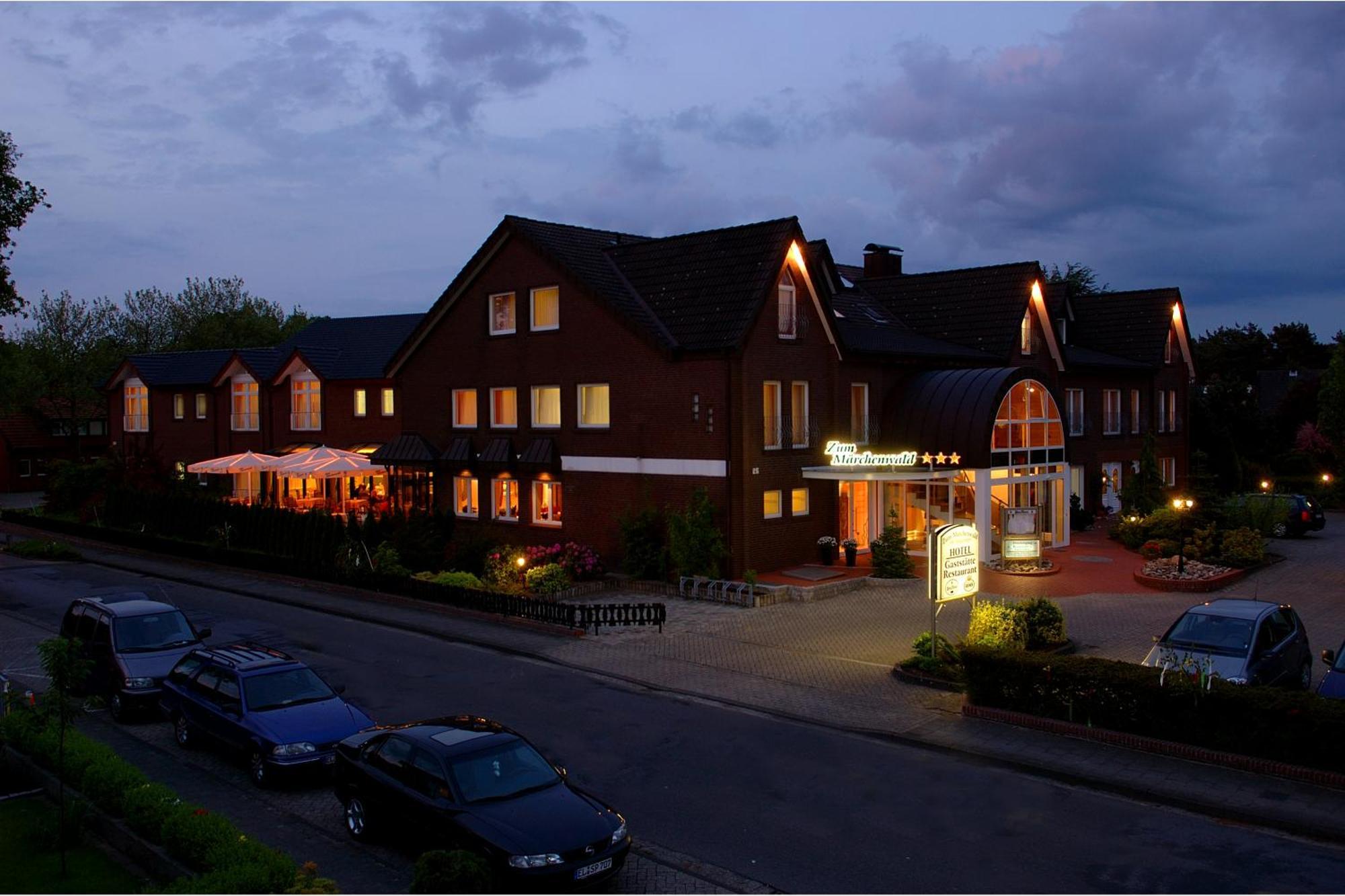 Hotel Zum Maerchenwald リンゲン エクステリア 写真